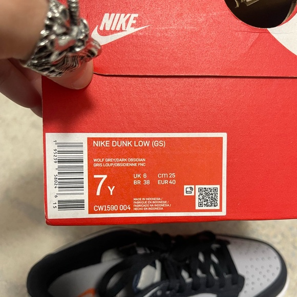 Youth Sz 7Y (Euro Sz 40) Nike Dunk Low Georgetown Shoes Wolf Grey/Dark Obsidian - Picture 10 of 16